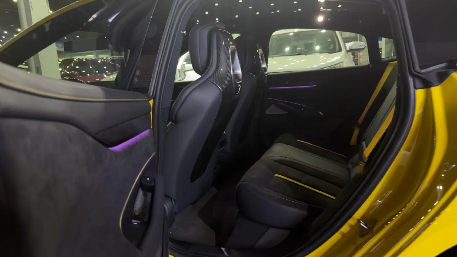 2025 MI SU7 Ultra BEV 93.7KWH,autocango,china used car exporter,china ev exporter,chinese used car exporter,chinese used ev exporter