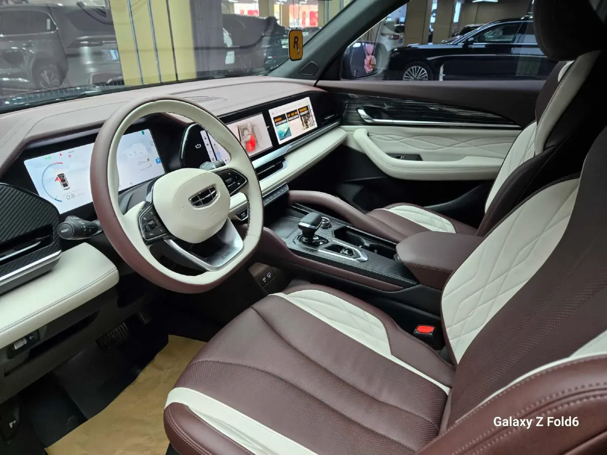 2021 Geely Monjaro 2.0T 218HP L4 7DCT,autocango,china used car exporter,china ev exporter,chinese used car exporter,chinese used ev exporter