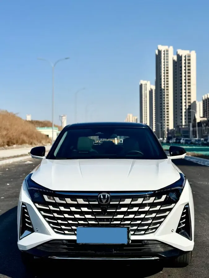 2024 ChangAn UNI-Z 1.5L 98HP L4 E-CVT PHEV 18.4KWH,autocango,china used car exporter,china ev exporter,chinese used car exporter,chinese used ev exporter