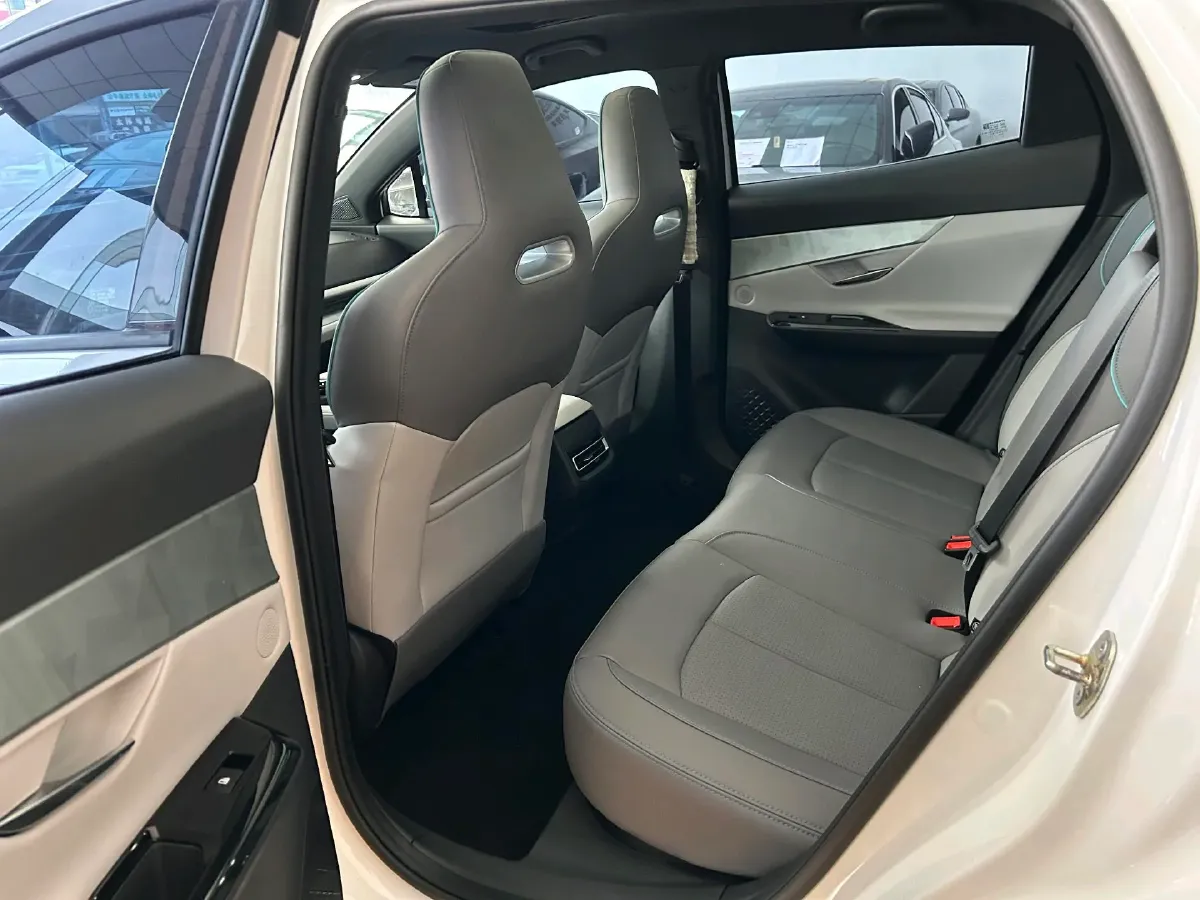 2023 ChangAn UNI-T 1.5T 188HP L4 7DCT,autocango,china used car exporter,china ev exporter,chinese used car exporter,chinese used ev exporter