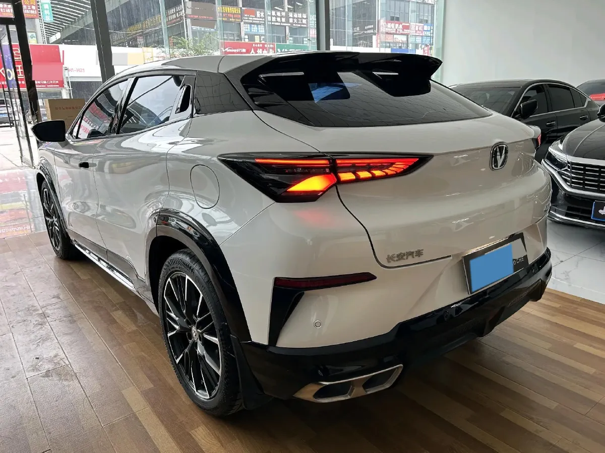 2023 ChangAn UNI-T 1.5T 188HP L4 7DCT,autocango,china used car exporter,china ev exporter,chinese used car exporter,chinese used ev exporter