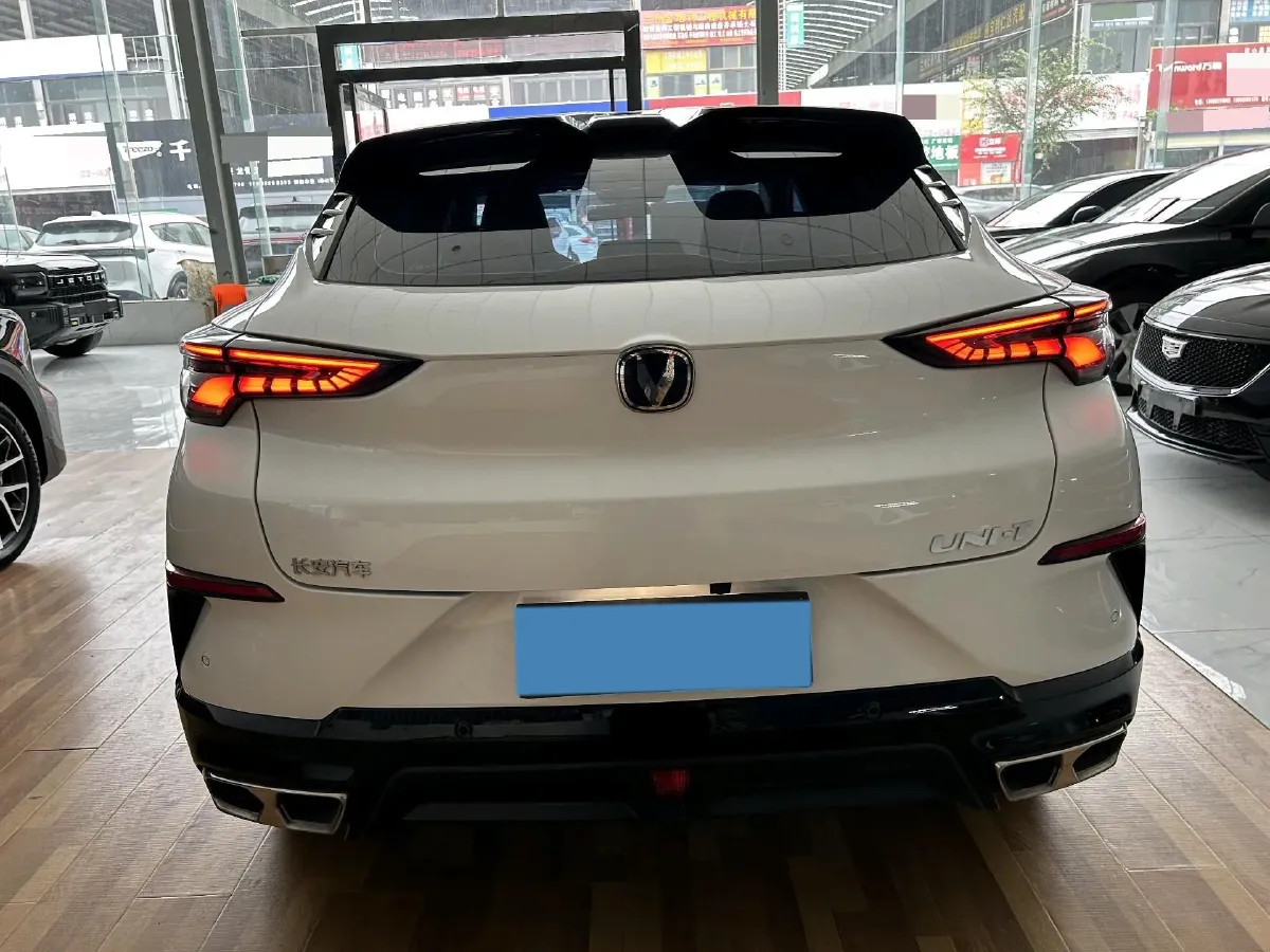 2023 ChangAn UNI-T 1.5T 188HP L4 7DCT,autocango,china used car exporter,china ev exporter,chinese used car exporter,chinese used ev exporter