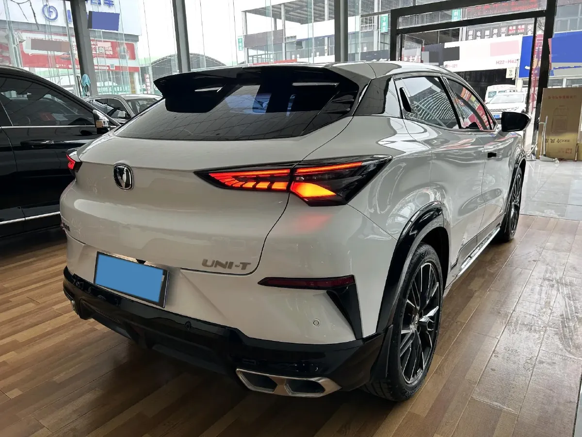 2023 ChangAn UNI-T 1.5T 188HP L4 7DCT,autocango,china used car exporter,china ev exporter,chinese used car exporter,chinese used ev exporter