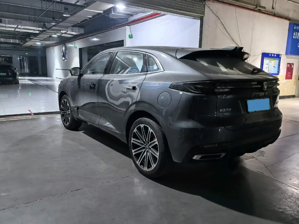 2024 ChangAn UNI-K iDD 1.5T 170HP L4 6TCT PHEV 28.4KWH,autocango,china used car exporter,china ev exporter,chinese used car exporter,chinese used ev exporter