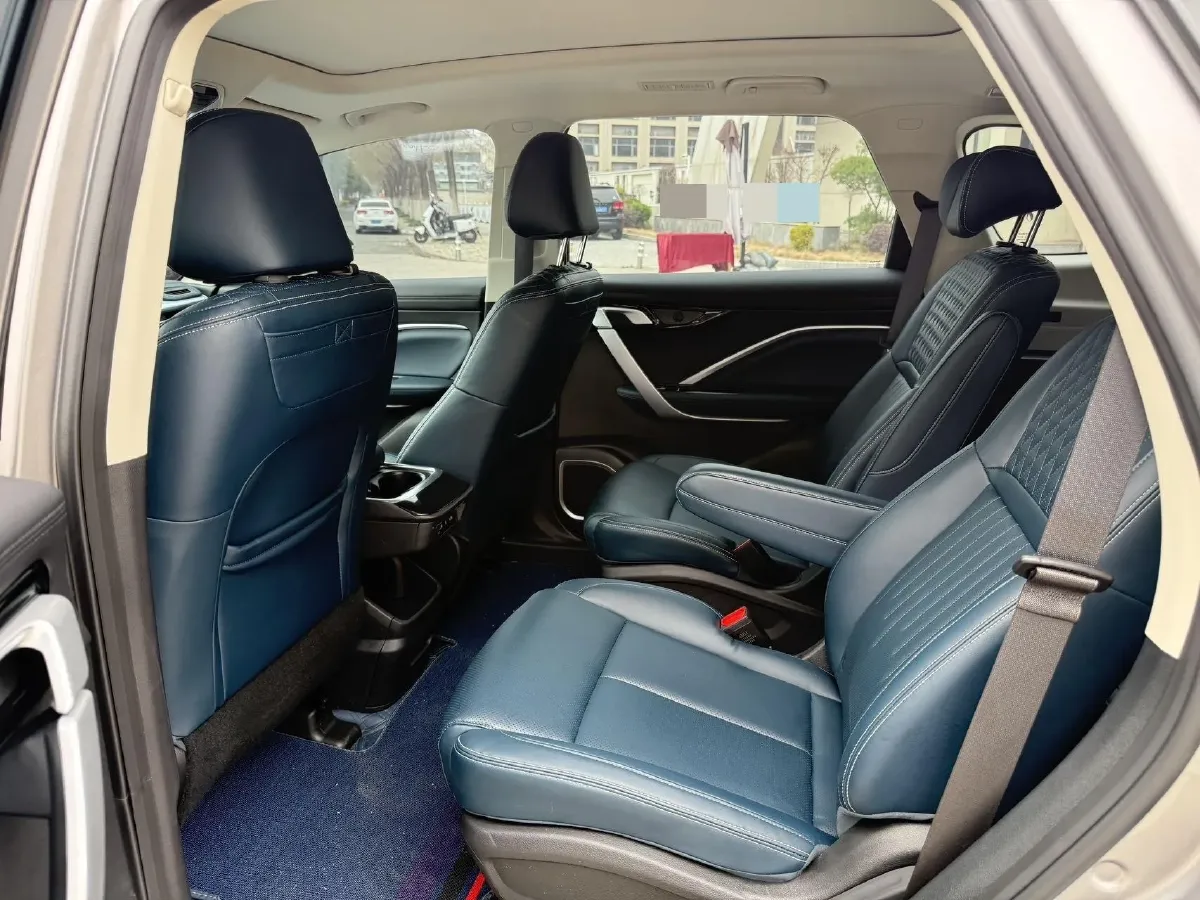 2023 Geely JiaJi 1.5T 181HP L4 7DCT,autocango,china used car exporter,china ev exporter,chinese used car exporter,chinese used ev exporter