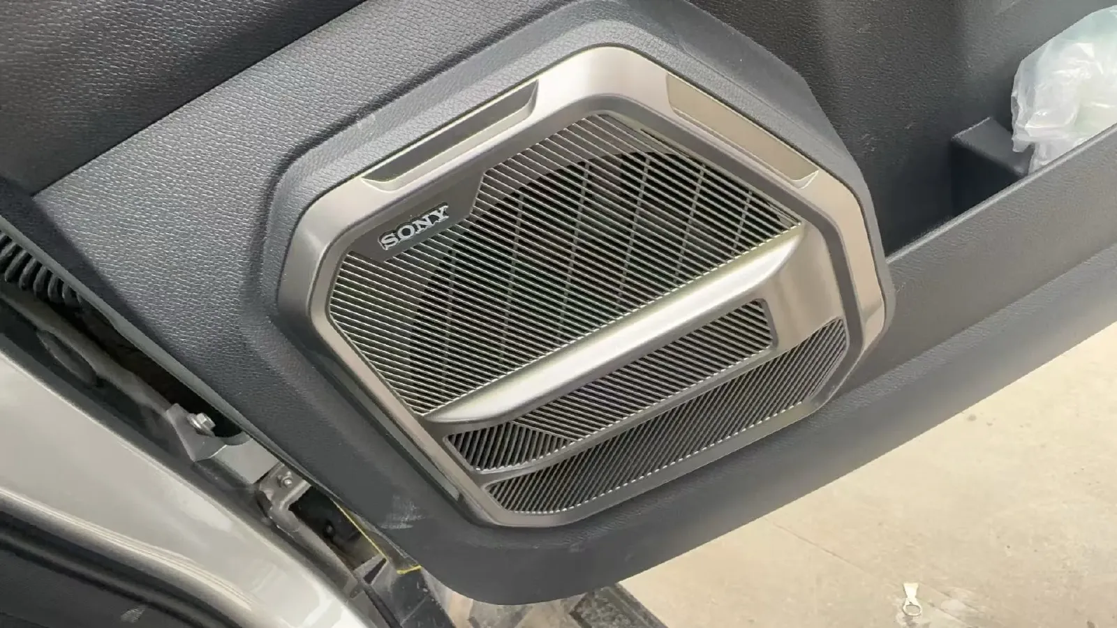 2024 Jetour ShanHai TravellerC-DM 1.5T 156HP L4 3DHT PHEV 43.24KWH,autocango,china used car exporter,china ev exporter,chinese used car exporter,chinese used ev exporter