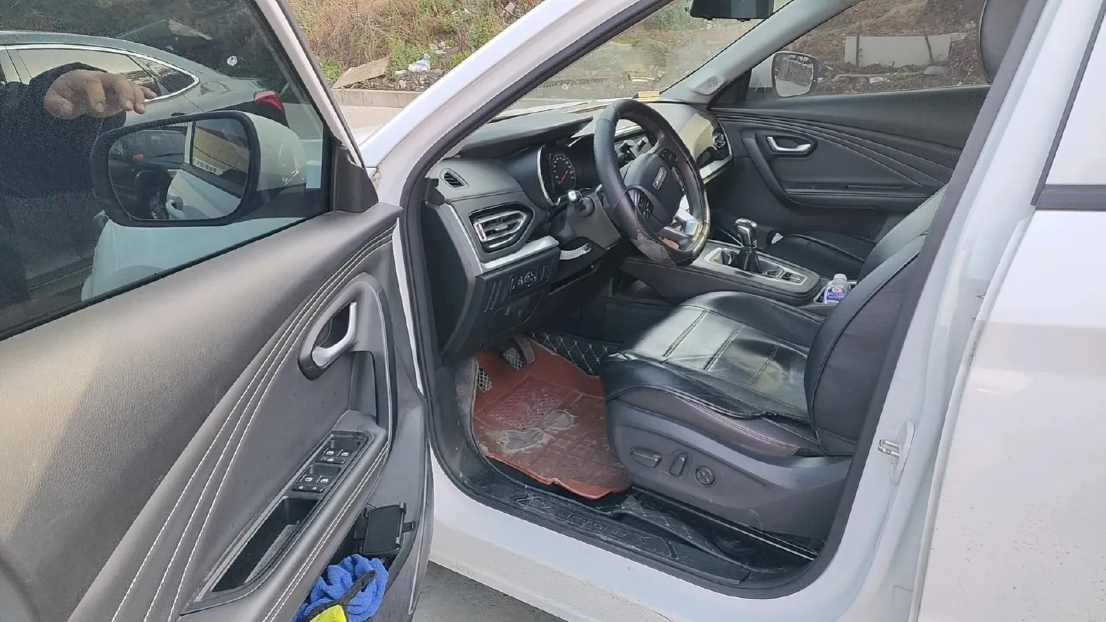 2021 SWM G05 2.0L 143HP L4 5MT,autocango,china used car exporter,china ev exporter,chinese used car exporter,chinese used ev exporter