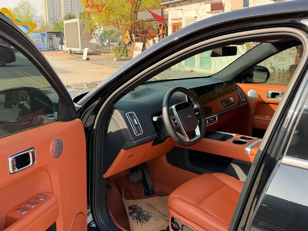 2024 Li L8 Range Extended 154HP REEV 42.8KWH,autocango,china used car exporter,china ev exporter,chinese used car exporter,chinese used ev exporter