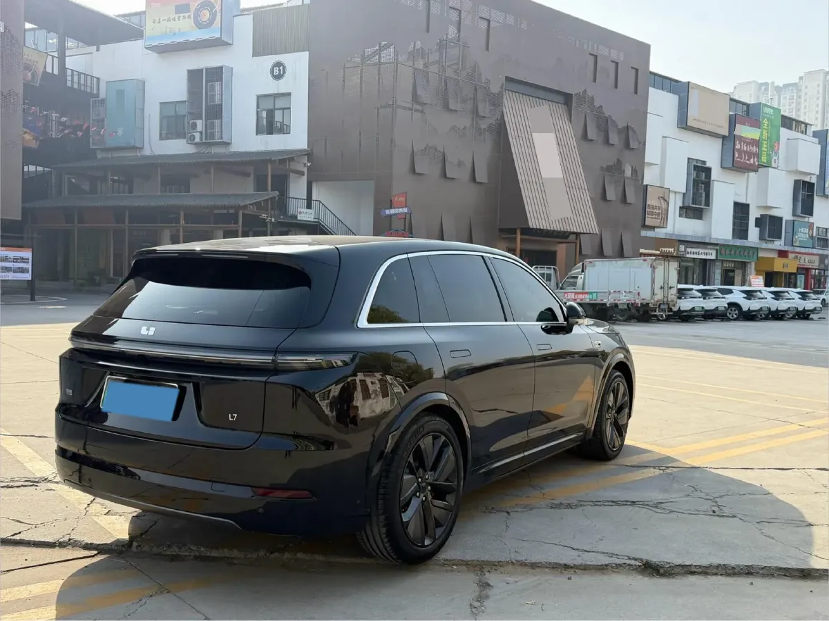 2024 Li L8 Range Extended 154HP REEV 42.8KWH,autocango,china used car exporter,china ev exporter,chinese used car exporter,chinese used ev exporter