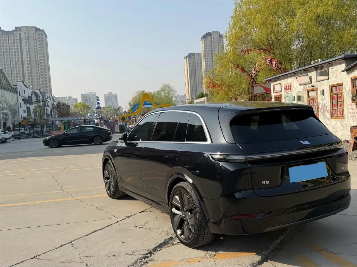 2024 Li L8 Range Extended 154HP REEV 42.8KWH,autocango,china used car exporter,china ev exporter,chinese used car exporter,chinese used ev exporter