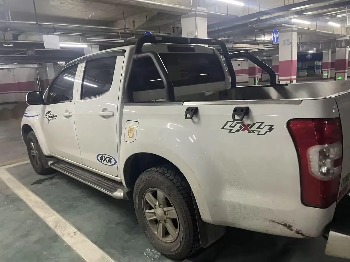 2022 Isuzu RE-MAX Jim 2.8T 120HP L4 5MT,autocango,china used car exporter,china ev exporter,chinese used car exporter,chinese used ev exporter