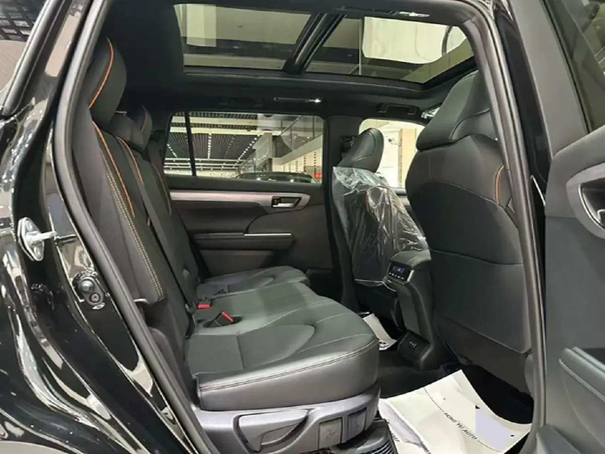 2026 Toyota Crown Kluger 2.5L 189HP L4 E-CVT Hybrid,autocango,china used car exporter,china ev exporter,chinese used car exporter,chinese used ev exporter