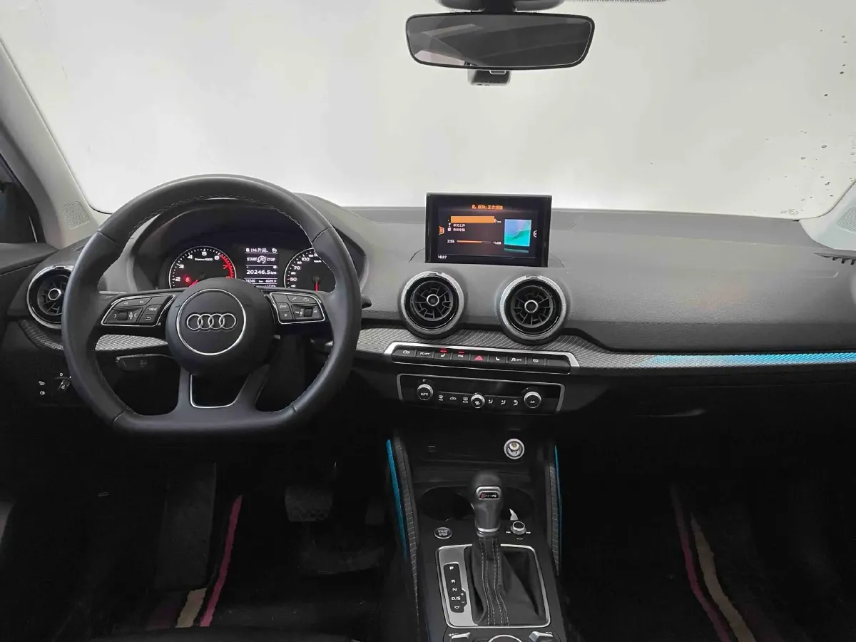 2022 Audi Q2L 1.4T 150HP L4 7DCT,autocango,china used car exporter,china ev exporter,chinese used car exporter,chinese used ev exporter