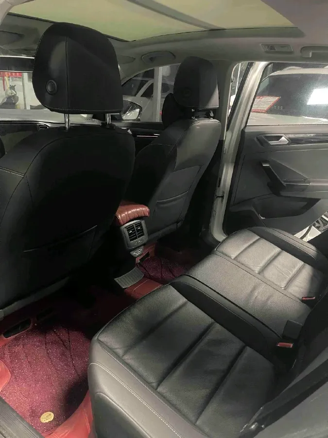 2021 Volkswagen T-Roc 1.4T 150HP L4 7DCT,autocango,china used car exporter,china ev exporter,chinese used car exporter,chinese used ev exporter