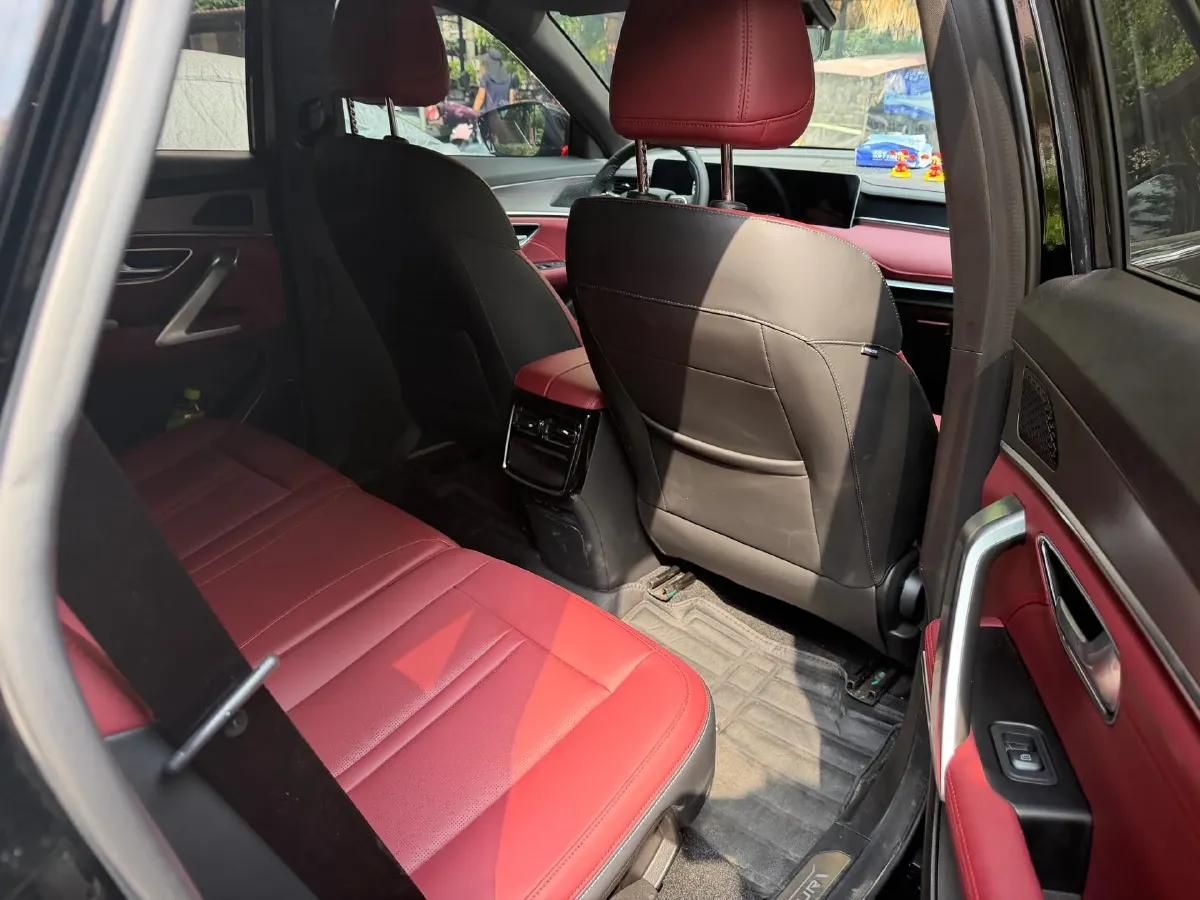 2025 Jetour X70 Plus 1.5T 156HP L4 6DCT,autocango,china used car exporter,china ev exporter,chinese used car exporter,chinese used ev exporter