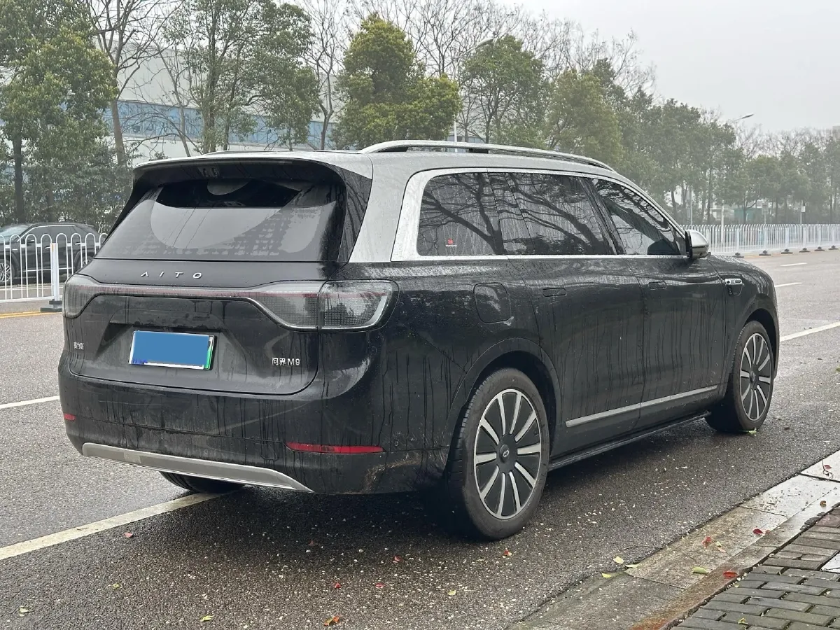 2025 AITO AITO M9 REEV 160HP REEV 52KWH,autocango,china used car exporter,china ev exporter,chinese used car exporter,chinese used ev exporter