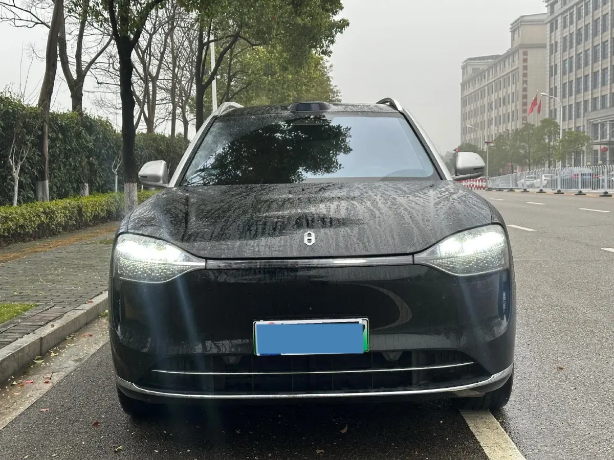 2025 AITO AITO M9 REEV 160HP REEV 52KWH,autocango,china used car exporter,china ev exporter,chinese used car exporter,chinese used ev exporter