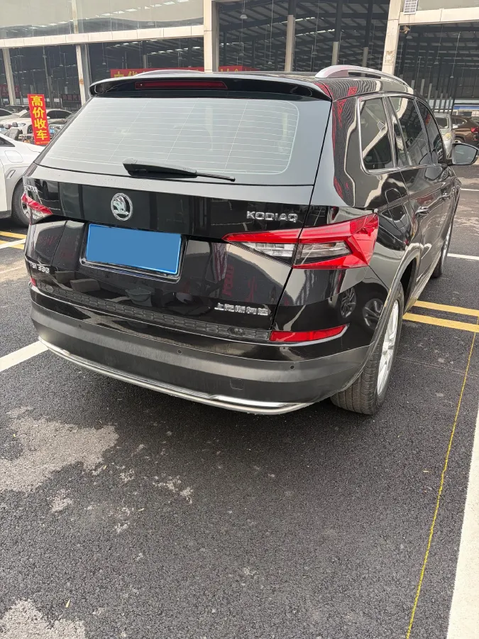 2018 Skoda Kodiak 2.0T 186HP L4 7DCT,autocango,china used car exporter,china ev exporter,chinese used car exporter,chinese used ev exporter