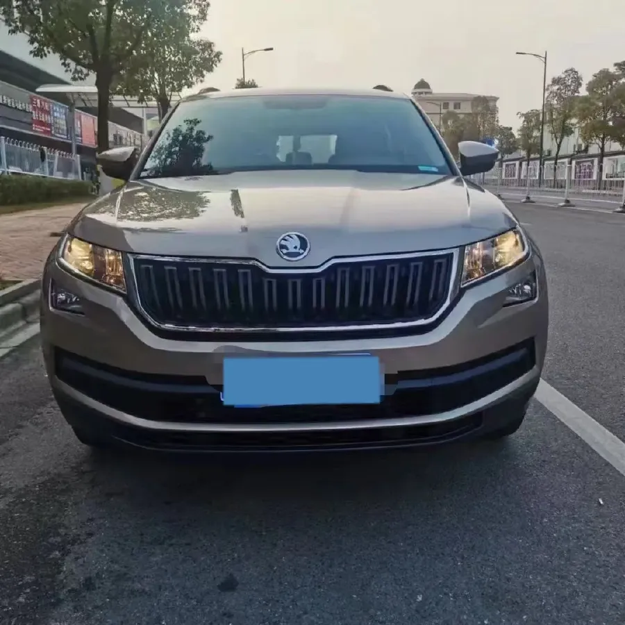 2019 Buick EnvisionPlus 1.5T 169HP L4 7DCT,autocango,china used car exporter,china ev exporter,chinese used car exporter,chinese used ev exporter