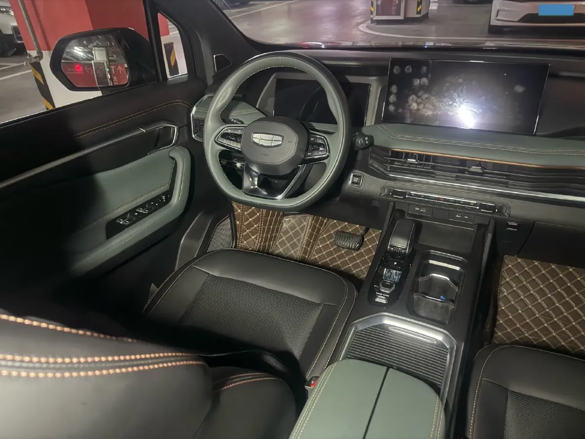 2023 Geely Okavango L 2.0T 218HP L4 7DCT,autocango,china used car exporter,china ev exporter,chinese used car exporter,chinese used ev exporter