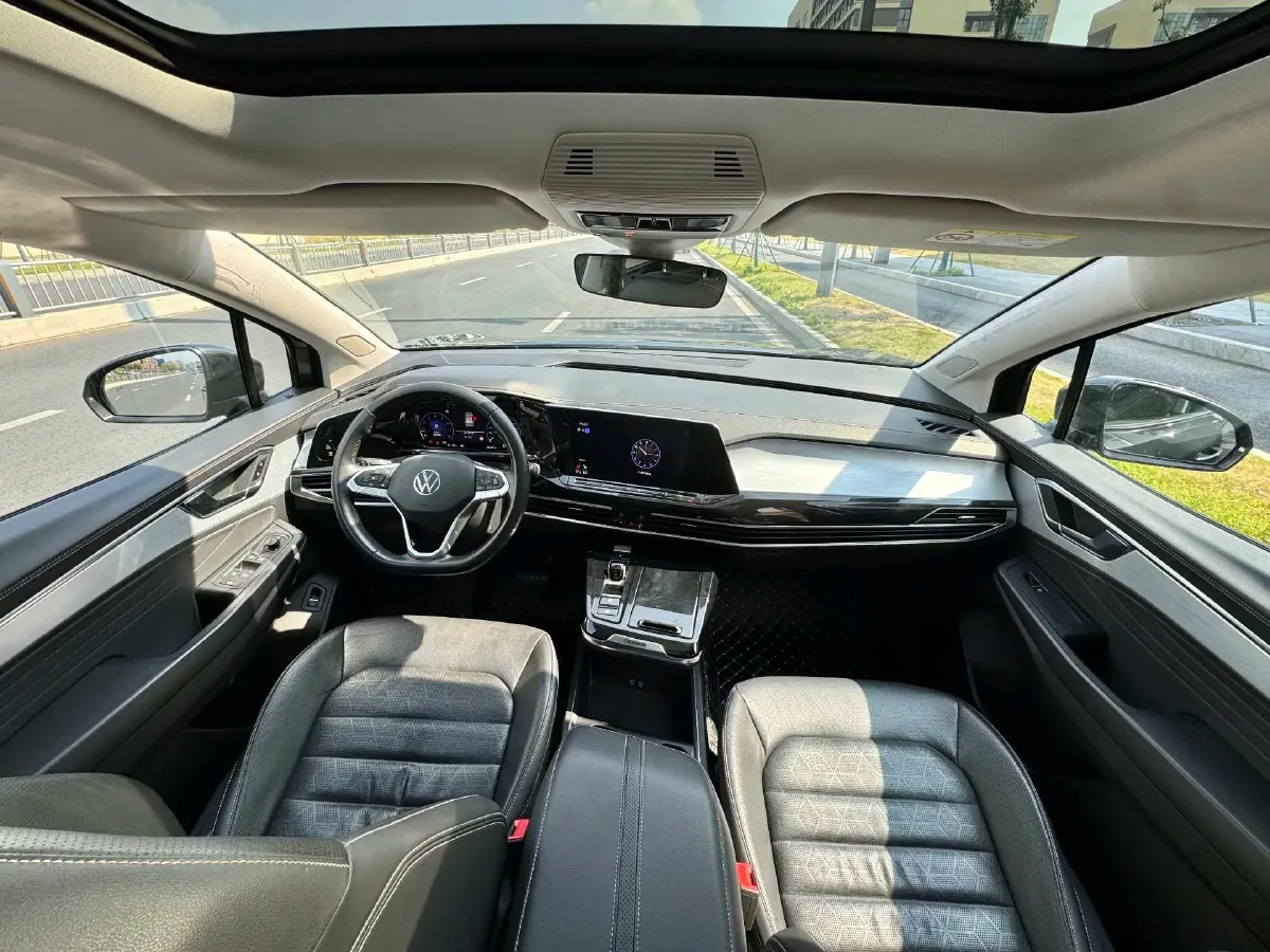 2021 Volkswagen Talagon 2.0T 220HP L4 7DCT,autocango,china used car exporter,china ev exporter,chinese used car exporter,chinese used ev exporter