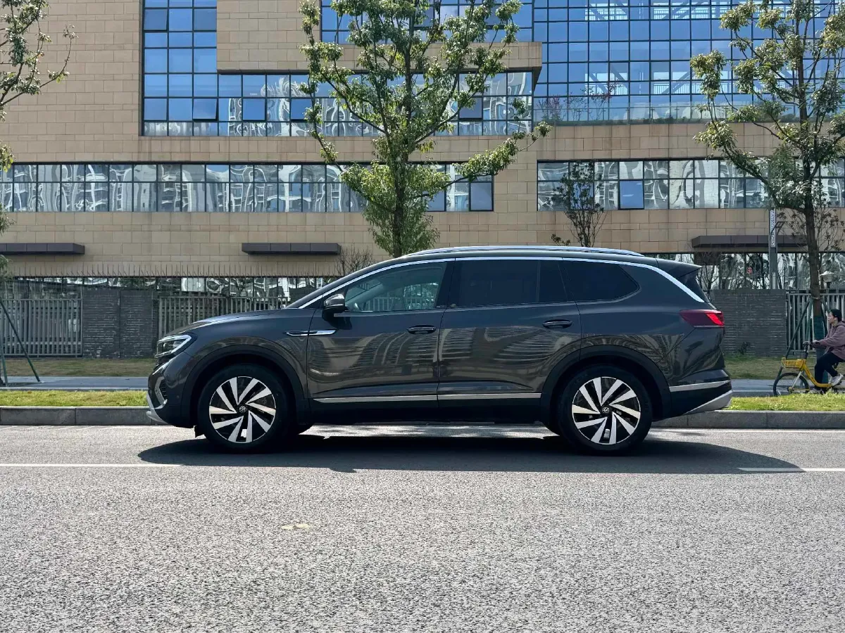 2021 Volkswagen Talagon 2.0T 220HP L4 7DCT,autocango,china used car exporter,china ev exporter,chinese used car exporter,chinese used ev exporter