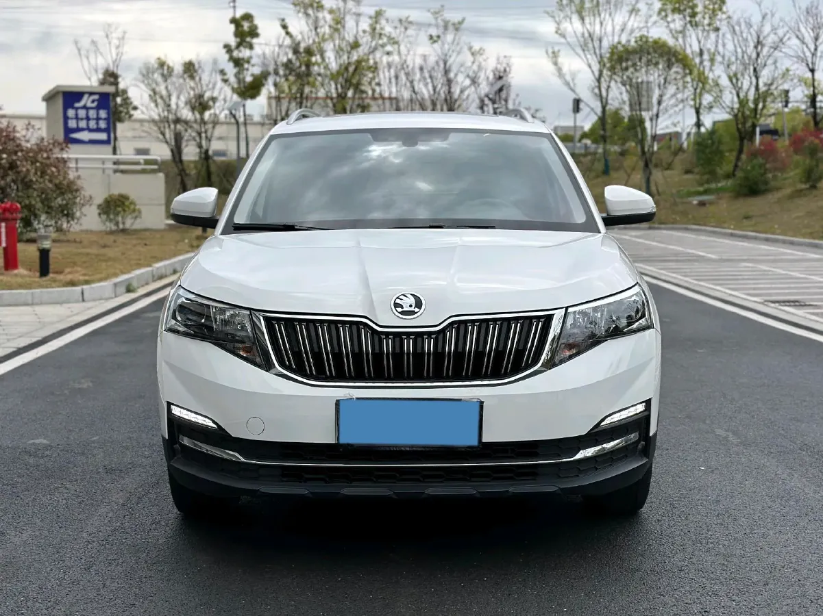 2020 Skoda Kamiq 1.5L 112HP L4 6AT,autocango,china used car exporter,china ev exporter,chinese used car exporter,chinese used ev exporter