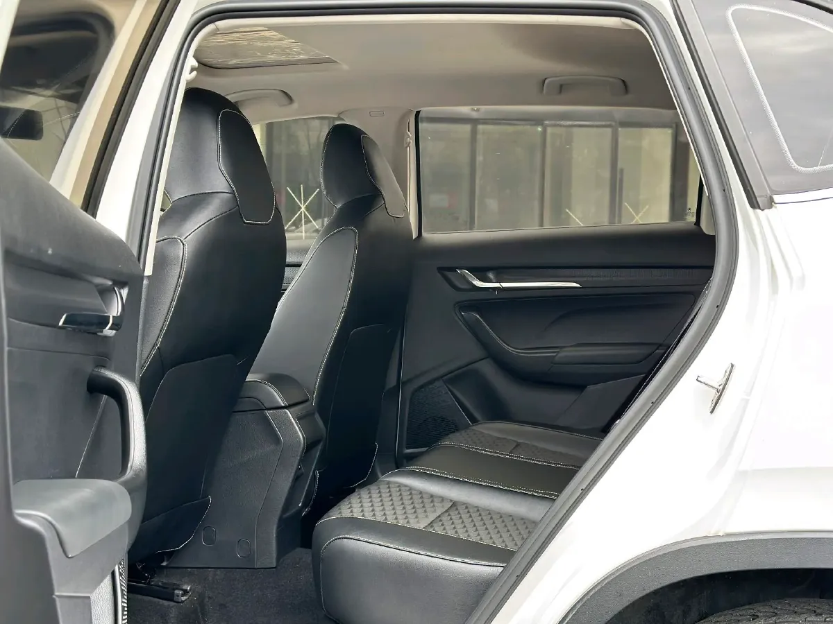 2020 Skoda Kamiq 1.5L 112HP L4 6AT,autocango,china used car exporter,china ev exporter,chinese used car exporter,chinese used ev exporter