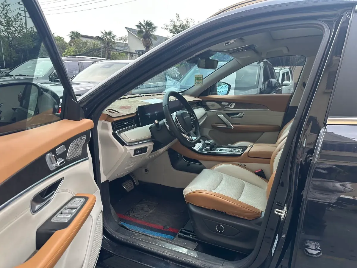 2021 Jetour X70 Plus 1.6T 197HP L4 7DCT,autocango,china used car exporter,china ev exporter,chinese used car exporter,chinese used ev exporter