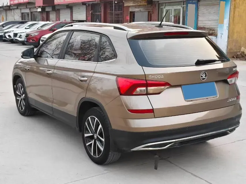 2018 Skoda Kamiq 1.5L 112HP L4 5MT,autocango,china used car exporter,china ev exporter,chinese used car exporter,chinese used ev exporter