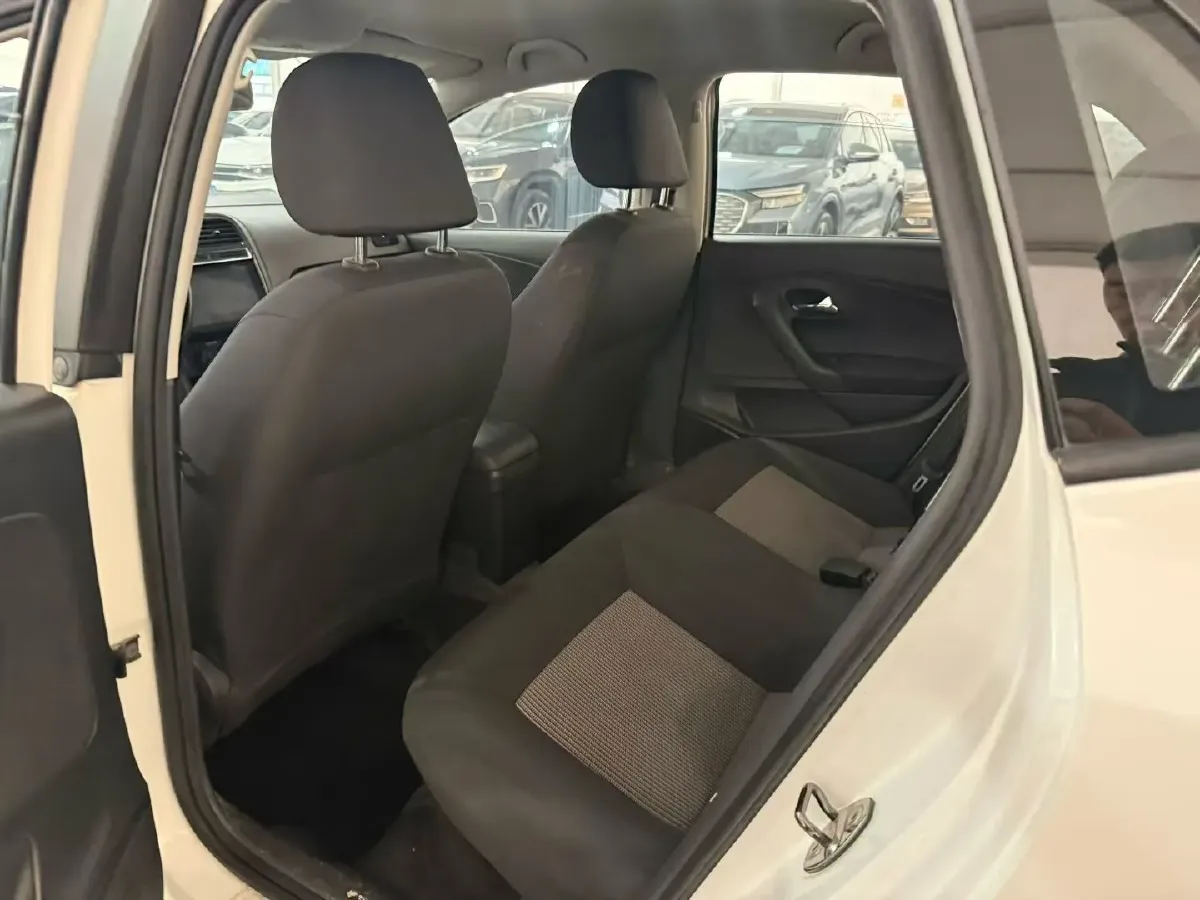 2018 ChangAn Eado 1.6L 128HP L4 5MT,autocango,china used car exporter,china ev exporter,chinese used car exporter,chinese used ev exporter