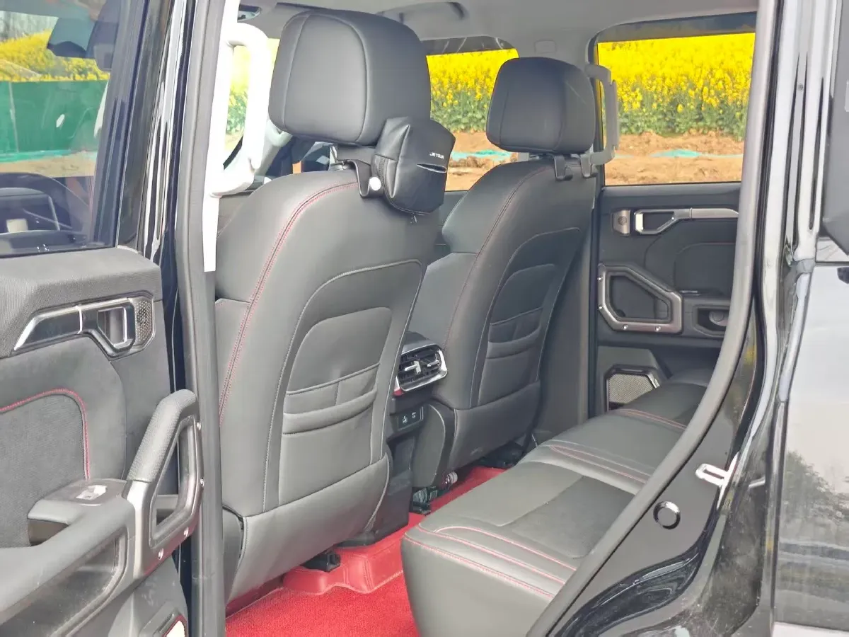 2023 Jetour Traveller 2.0T 254HP L4 7DCT,autocango,china used car exporter,china ev exporter,chinese used car exporter,chinese used ev exporter