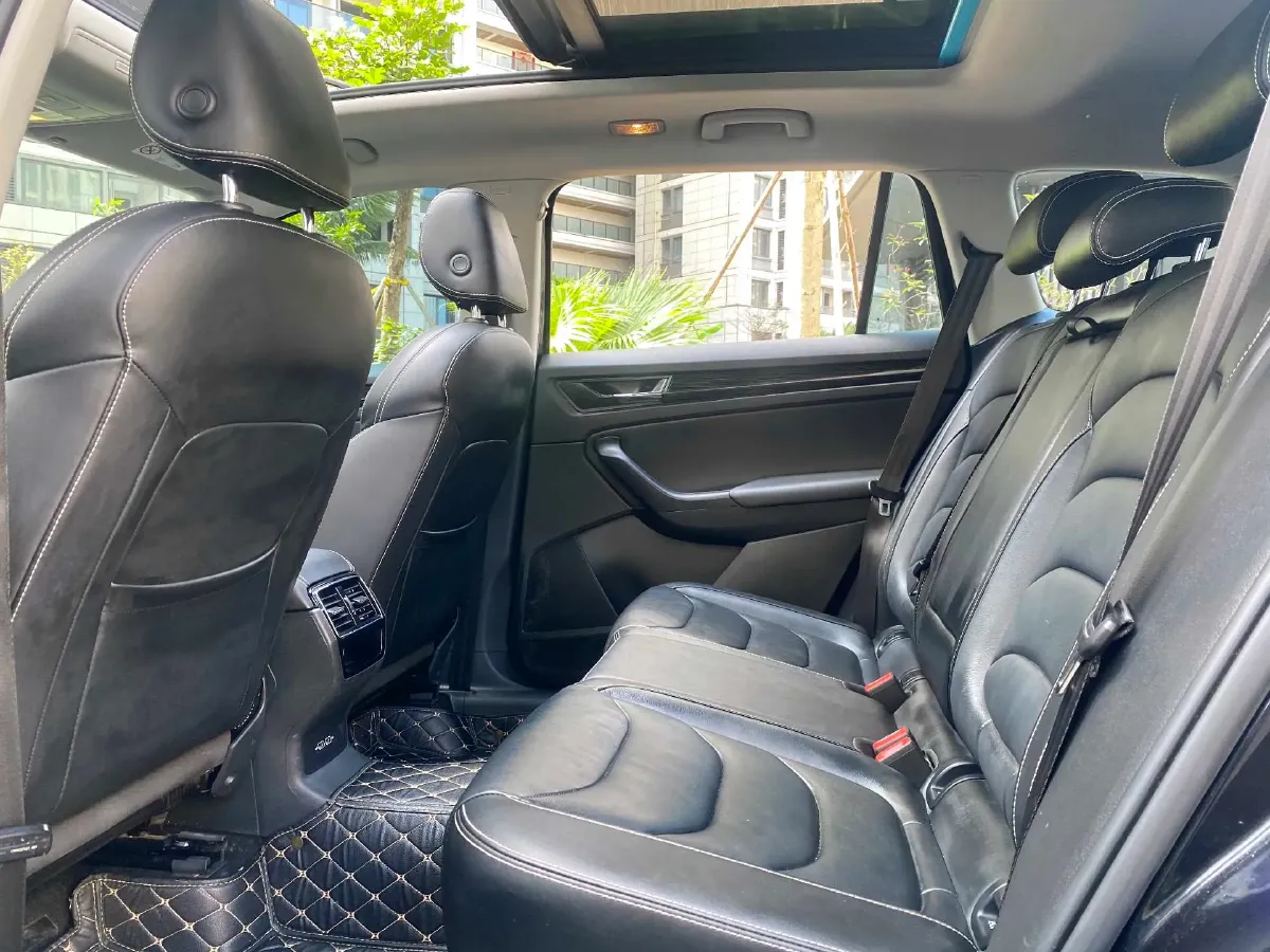 2020 Skoda Kodiak 2.0T 186HP L4 7DCT,autocango,china used car exporter,china ev exporter,chinese used car exporter,chinese used ev exporter