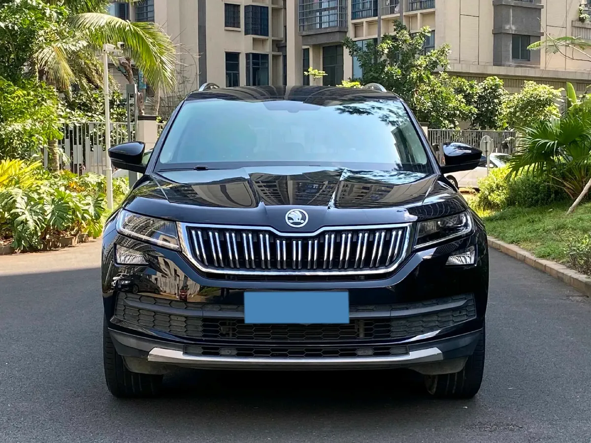 2020 Skoda Kodiak 2.0T 186HP L4 7DCT,autocango,china used car exporter,china ev exporter,chinese used car exporter,chinese used ev exporter