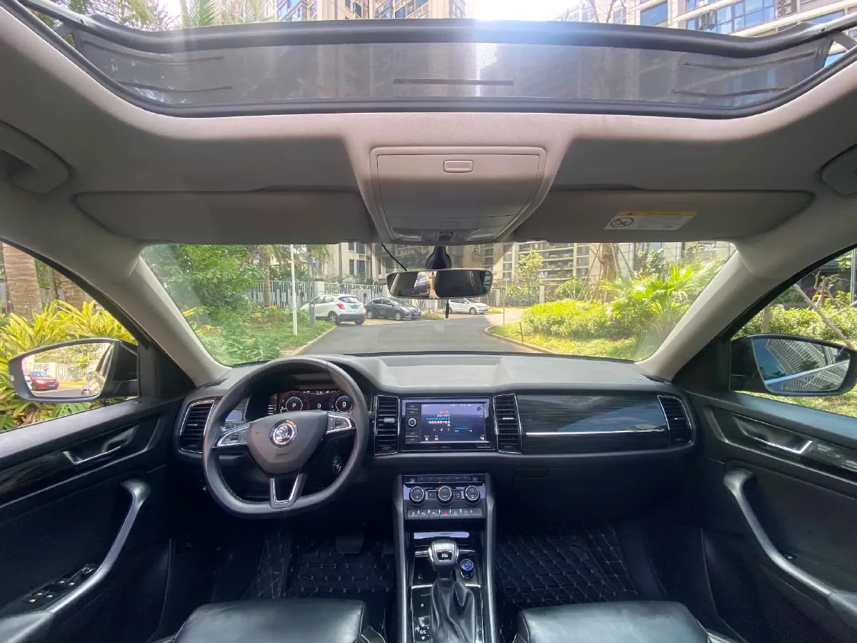 2020 Skoda Kodiak 2.0T 186HP L4 7DCT,autocango,china used car exporter,china ev exporter,chinese used car exporter,chinese used ev exporter