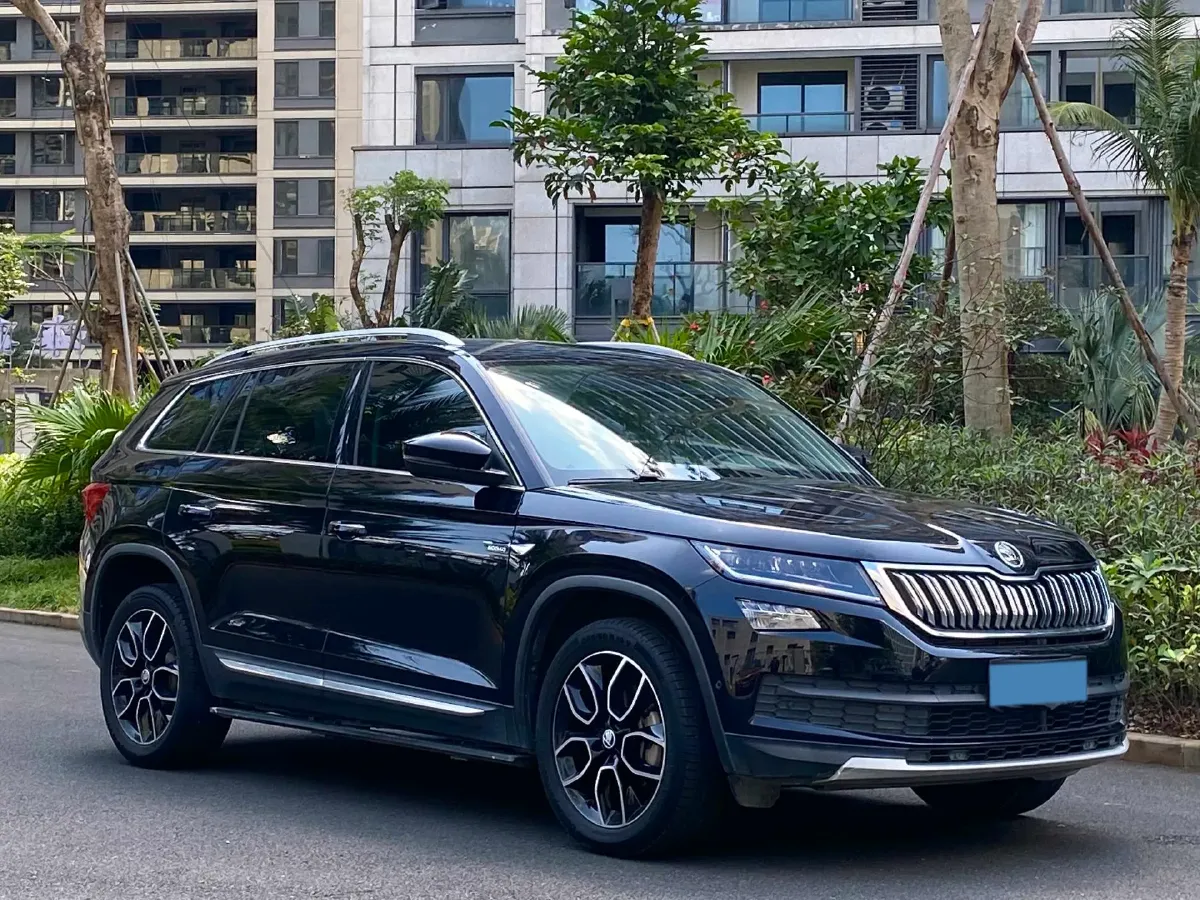 2020 Skoda Kodiak 2.0T 186HP L4 7DCT,autocango,china used car exporter,china ev exporter,chinese used car exporter,chinese used ev exporter