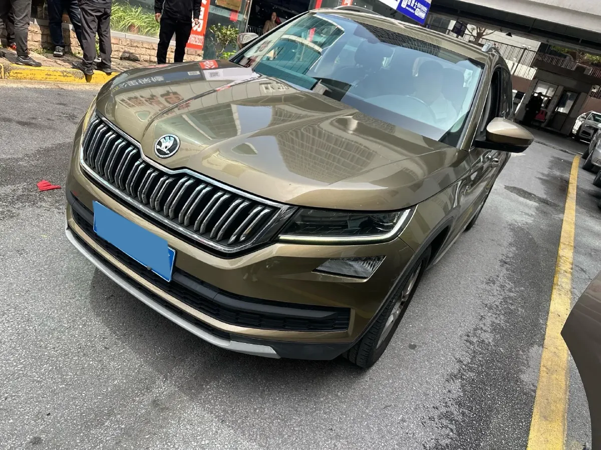 2018 Skoda Kodiak 2.0T 186HP L4 7DCT,autocango,china used car exporter,china ev exporter,chinese used car exporter,chinese used ev exporter