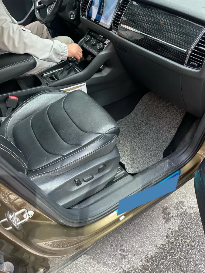 2018 Skoda Kodiak 2.0T 186HP L4 7DCT,autocango,china used car exporter,china ev exporter,chinese used car exporter,chinese used ev exporter