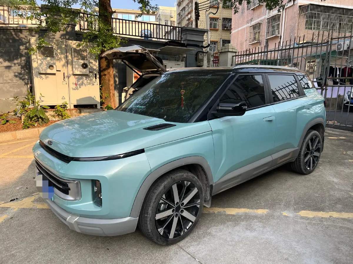 2023 Geely ICON 1.5T 181HP L4 7DCT,autocango,china used car exporter,china ev exporter,chinese used car exporter,chinese used ev exporter