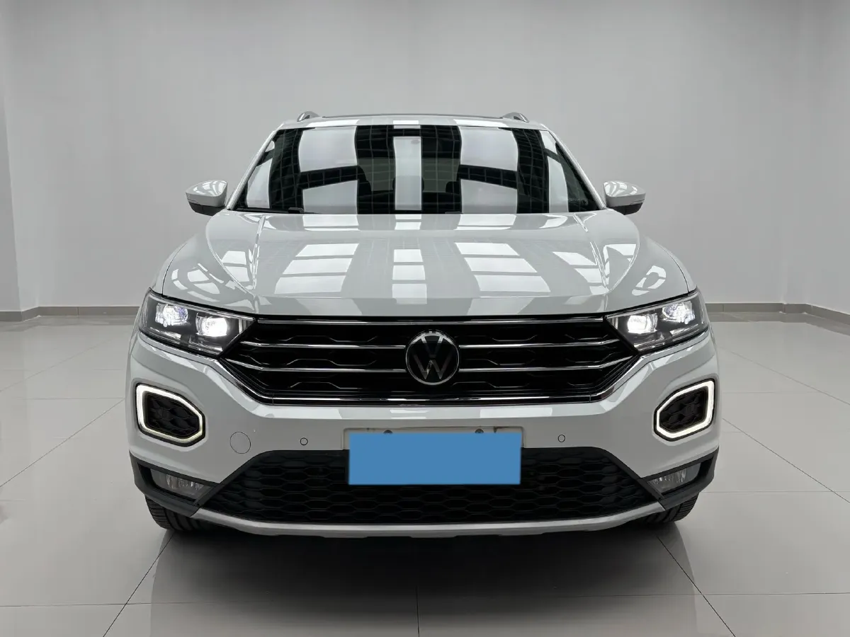 2022 Volkswagen T-Roc 1.4T 150HP L4 7DCT,autocango,china used car exporter,china ev exporter,chinese used car exporter,chinese used ev exporter