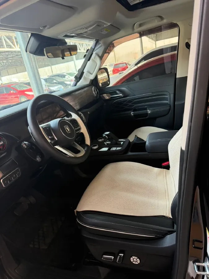 2023 Tank 300 2.0T 227HP L4 8AT,autocango,china used car exporter,china ev exporter,chinese used car exporter,chinese used ev exporter