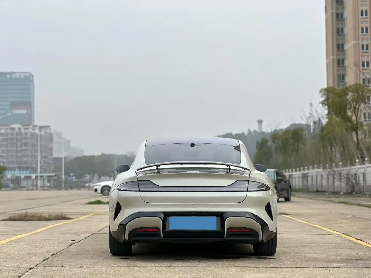 2024 MI SU7 BEV 73.6KWH,autocango,china used car exporter,china ev exporter,chinese used car exporter,chinese used ev exporter