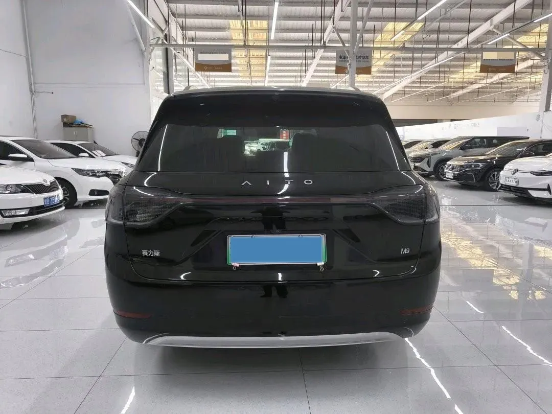 2024 AITO AITO M9 1.5T 152HP L4 REEV 42KWH,autocango,china used car exporter,china ev exporter,chinese used car exporter,chinese used ev exporter