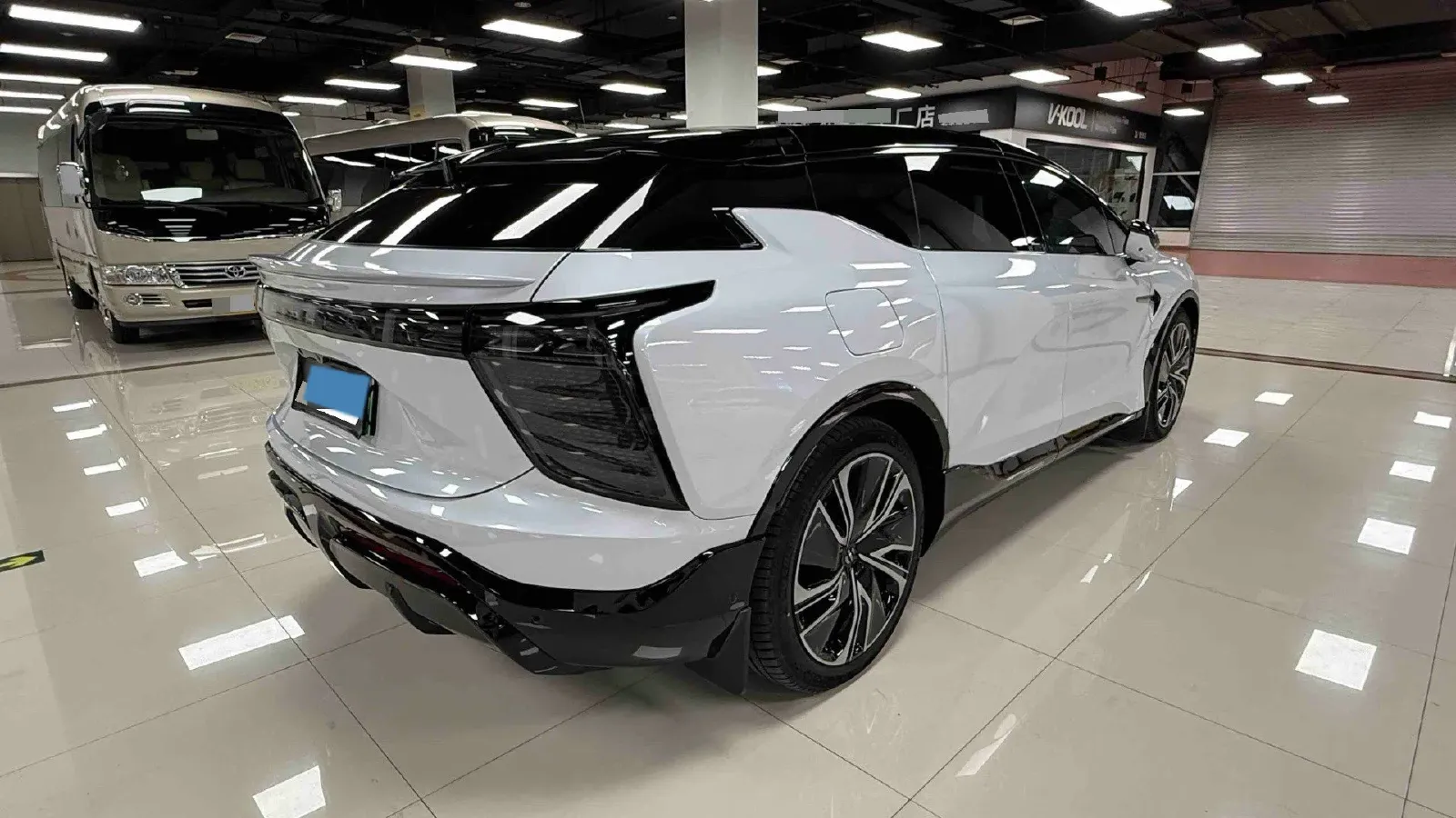 2022 HiPhi X BEV 97KWH,autocango,china used car exporter,china ev exporter,chinese used car exporter,chinese used ev exporter