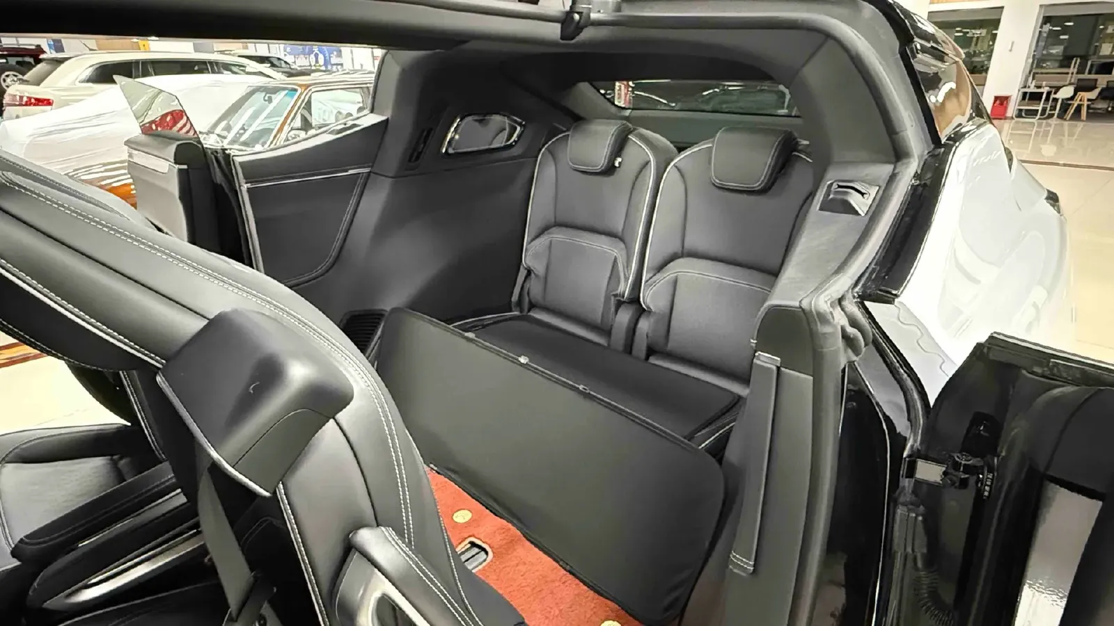 2022 HiPhi X BEV 97KWH,autocango,china used car exporter,china ev exporter,chinese used car exporter,chinese used ev exporter