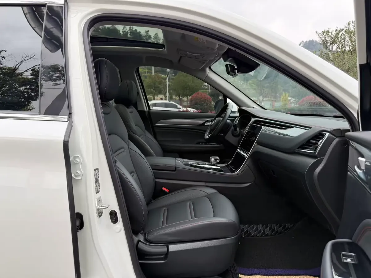 2021 GAC Trumpchi GS4 Plus 2.0T 252HP L4 6AT,autocango,china used car exporter,china ev exporter,chinese used car exporter,chinese used ev exporter