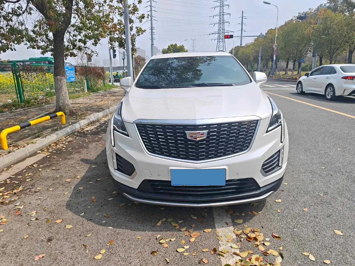 2022 Cadillac XT5 2.0T 237HP L4 9AT,autocango,china used car exporter,china ev exporter,chinese used car exporter,chinese used ev exporter