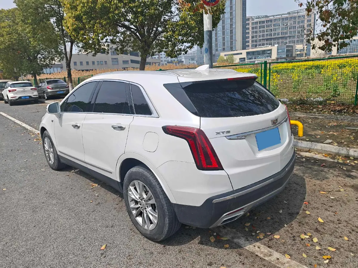 2022 Cadillac XT5 2.0T 237HP L4 9AT,autocango,china used car exporter,china ev exporter,chinese used car exporter,chinese used ev exporter