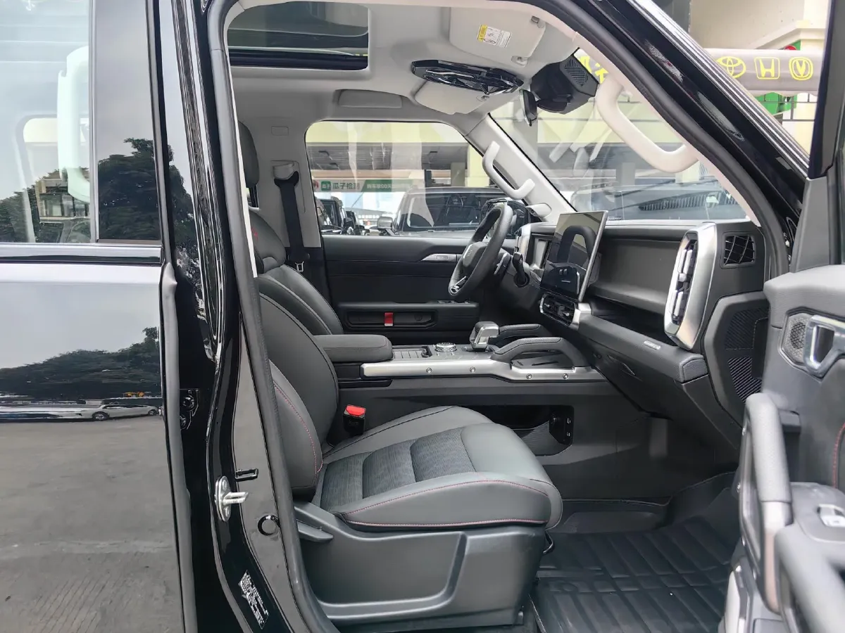 2026 Jetour Traveller 2.0T 254HP L4 7DCT,autocango,china used car exporter,china ev exporter,chinese used car exporter,chinese used ev exporter