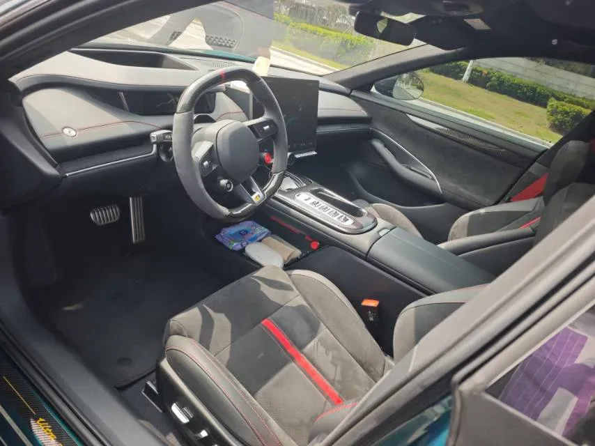 2025 MI SU7 Ultra BEV 93.7KWH,autocango,china used car exporter,china ev exporter,chinese used car exporter,chinese used ev exporter